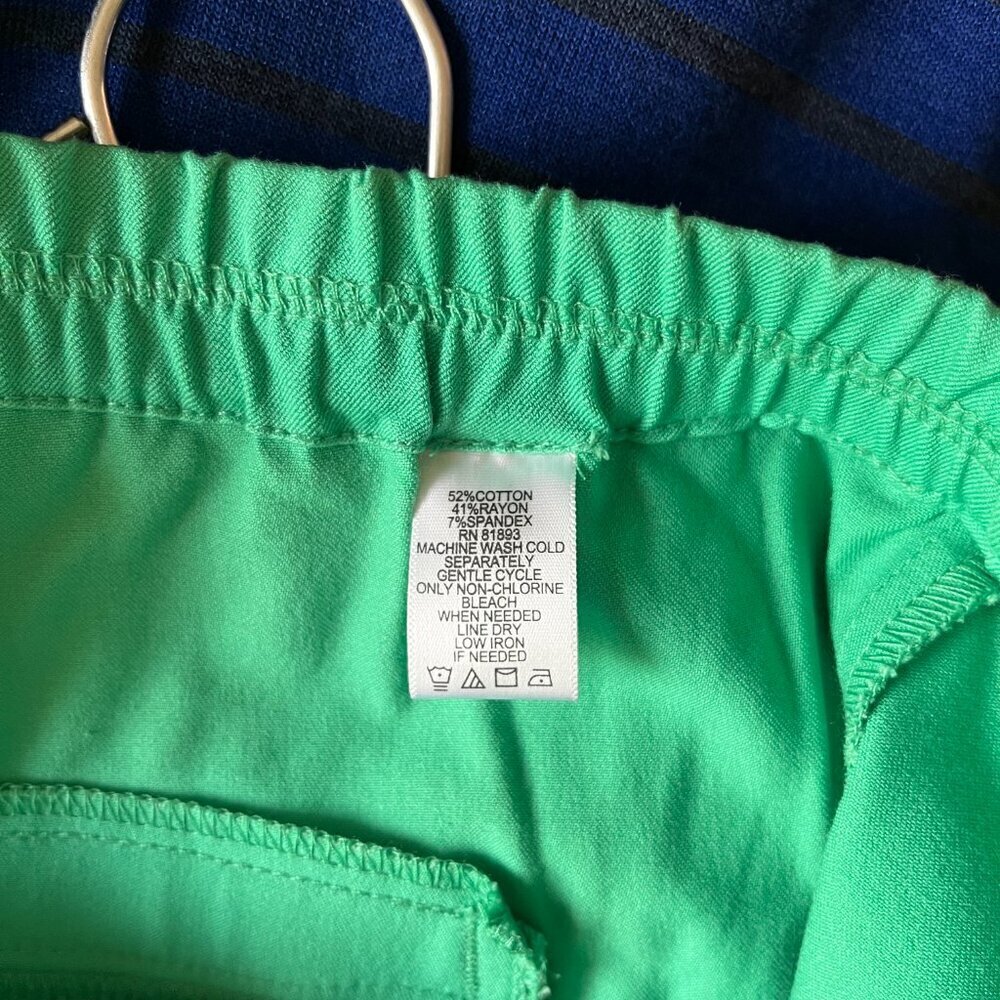 Isaac Mizrahi Live! 24/7 Stretch Cropped Pull-On Pants Shamrock green NWOT - Picture 11 of 11